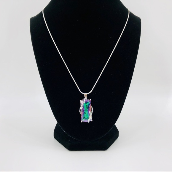 Boutique Jewelry - 925 silver mystic rainbow topaz necklace
